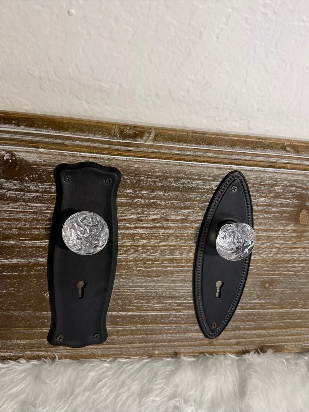 Rustic Wood Key Rack with Black Backplates and Glass Knobs